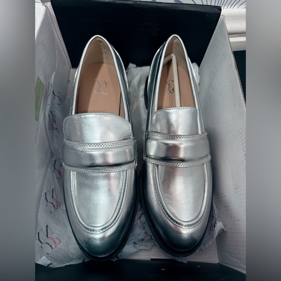 NYC| Silver Loafers - Picture 7 of 7
